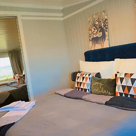 In Handsome Haven House * 예비크